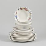 1352 4438 DINNERWARE